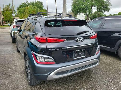 Abyss Black Pearl 2023 Hyundai KONA Limited