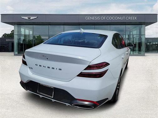 2025 Genesis G70 2.5T RWD