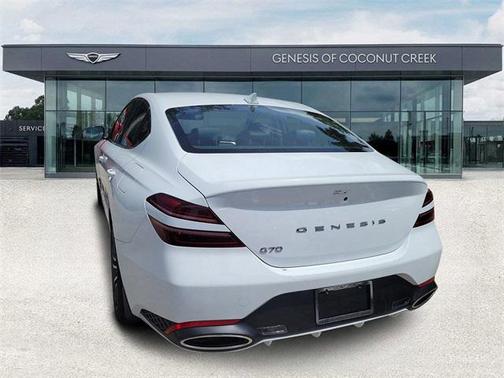 2025 Genesis G70 2.5T RWD