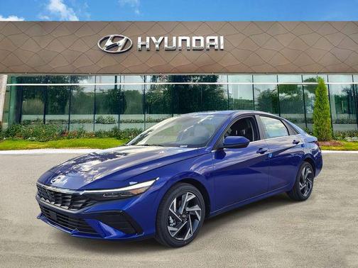 2025 Hyundai ELANTRA SEL