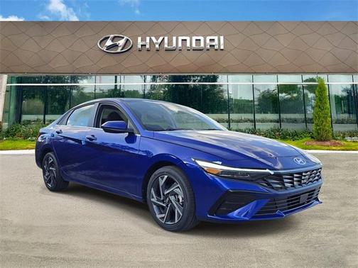 2025 Hyundai ELANTRA SEL