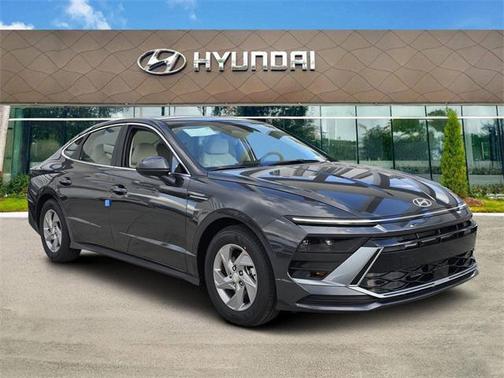 2025 Hyundai SONATA SE