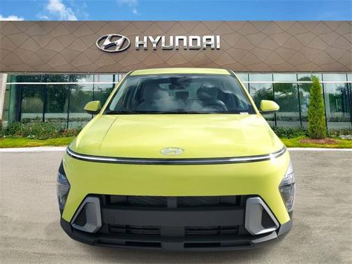 2025 Hyundai KONA SE
