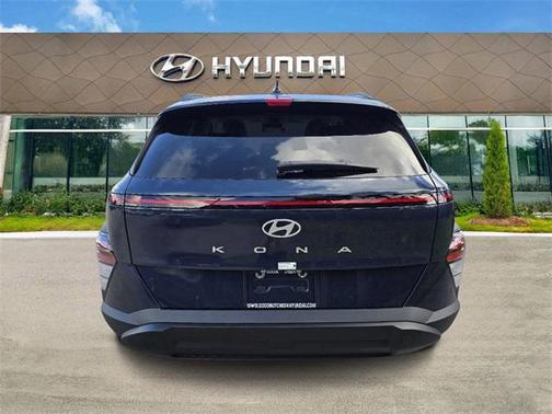 2025 Hyundai KONA SEL Convenience