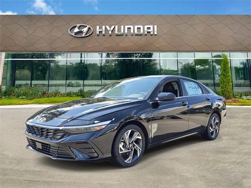 2025 Hyundai ELANTRA SEL