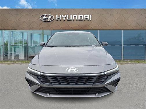2025 Hyundai ELANTRA SEL