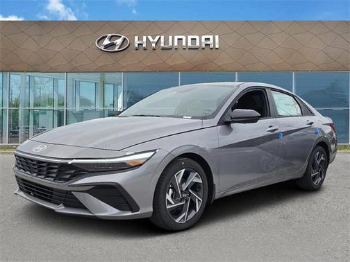 2025 Hyundai ELANTRA SEL