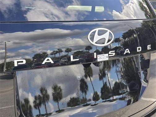 2026 Hyundai PALISADE SE