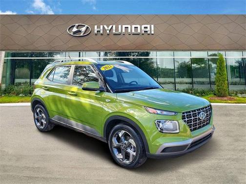 2023 Hyundai VENUE SEL