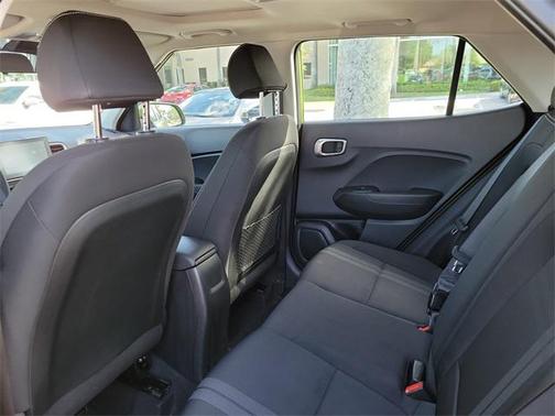 2023 Hyundai VENUE SEL