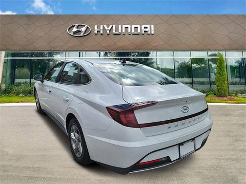 2023 Hyundai SONATA SE