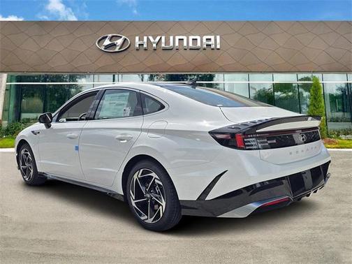 2025 Hyundai SONATA SEL