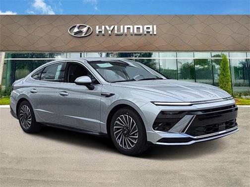 2025 Hyundai SONATA Hybrid SE