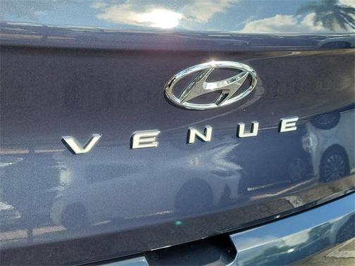 2023 Hyundai VENUE Limited