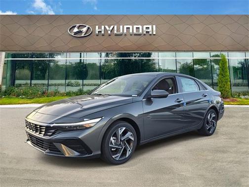 2025 Hyundai ELANTRA SEL