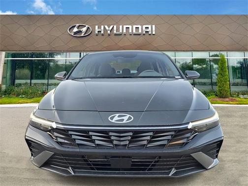 2025 Hyundai ELANTRA SEL
