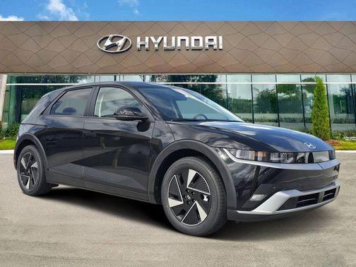 Abyss Black 2027 Hyundai IONIQ 5 SE