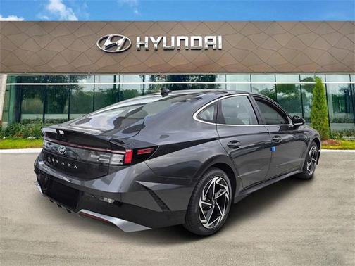 2026 Hyundai SONATA SEL