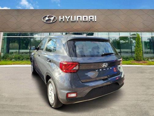 2023 Hyundai VENUE SE
