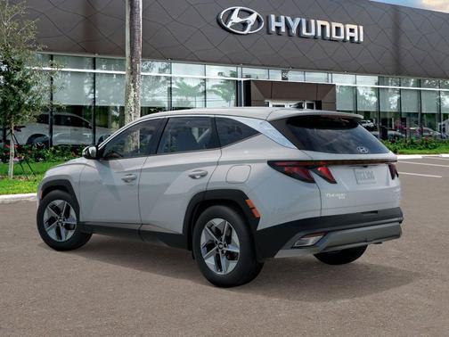 2026 Hyundai TUCSON Hybrid SEL