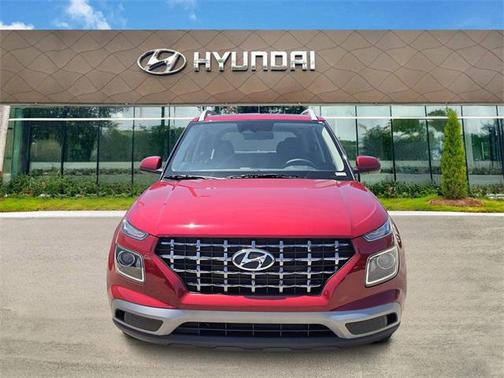 2025 Hyundai VENUE SEL