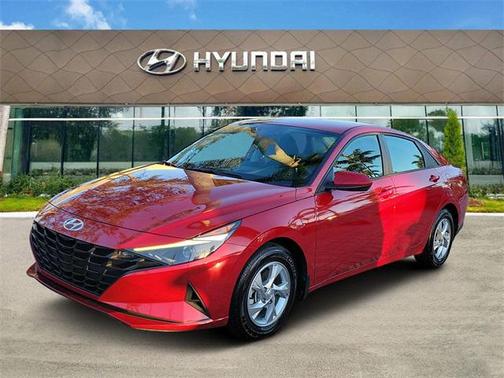 2023 Hyundai ELANTRA SE