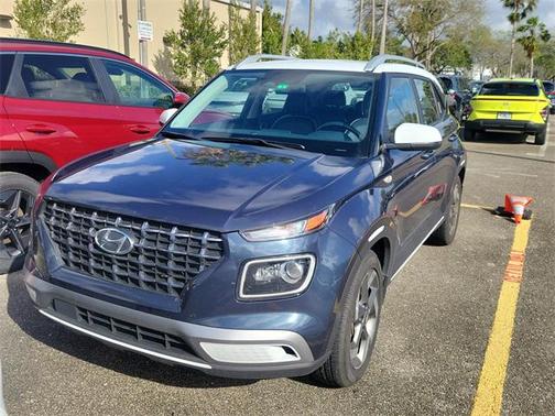 2023 Hyundai VENUE Limited