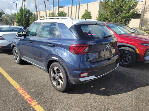 2023 Hyundai VENUE Limited