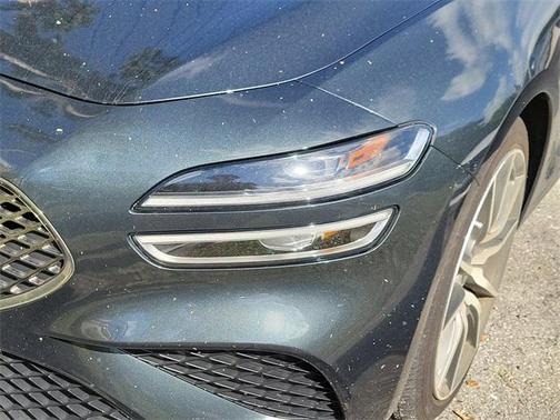 2023 Genesis G70 2.0T RWD