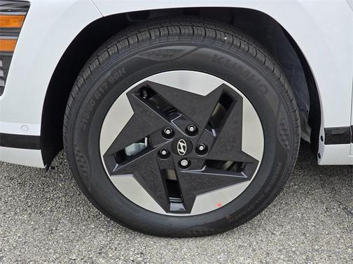2025 Hyundai KONA EV SEL