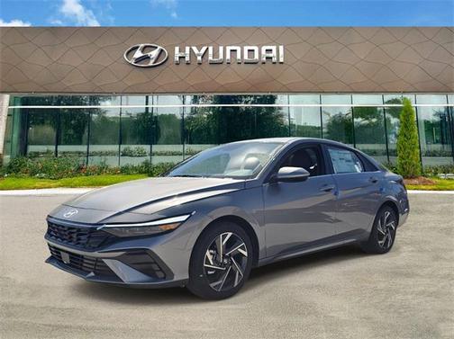 2025 Hyundai ELANTRA SEL