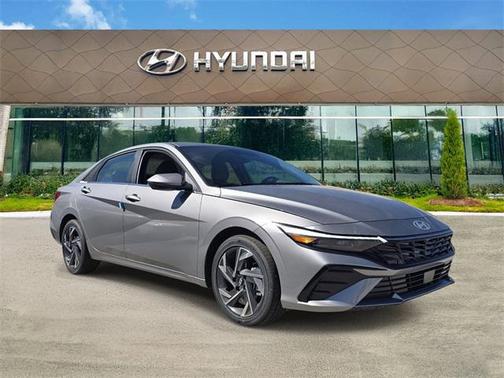2025 Hyundai ELANTRA SEL