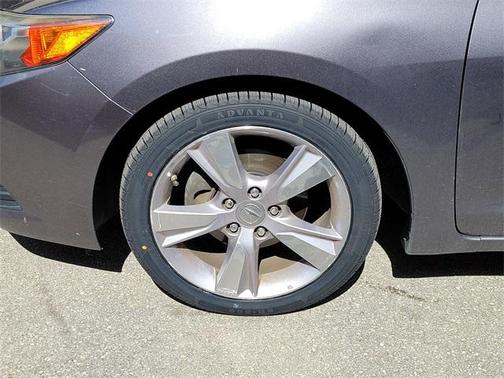 2015 Acura ILX 2.0L Technology