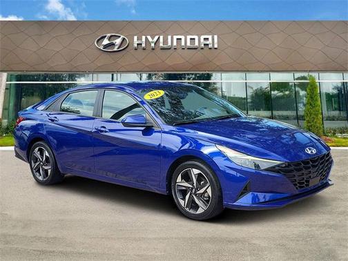 2023 Hyundai ELANTRA SEL