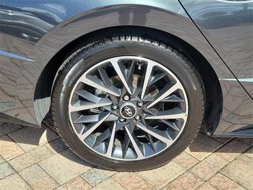 2023 Hyundai SONATA Limited