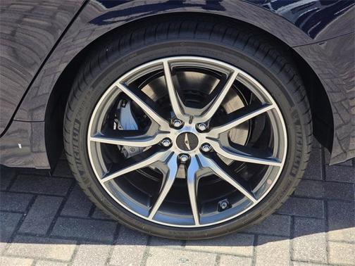 2026 Genesis G70 2.5T RWD