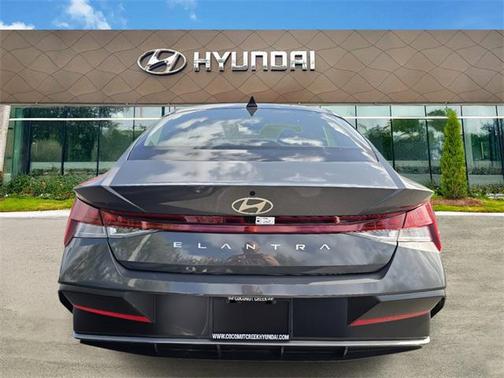 2025 Hyundai ELANTRA SEL