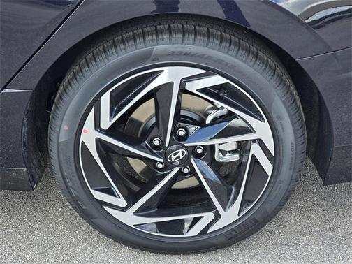 2026 Hyundai SONATA SEL