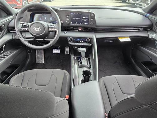 2025 Hyundai ELANTRA HEV SEL Sport