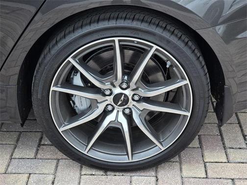 2026 Genesis G70 2.5T RWD