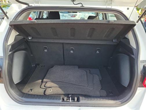 2022 Hyundai VENUE SE