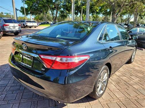 2016 Toyota Camry SE