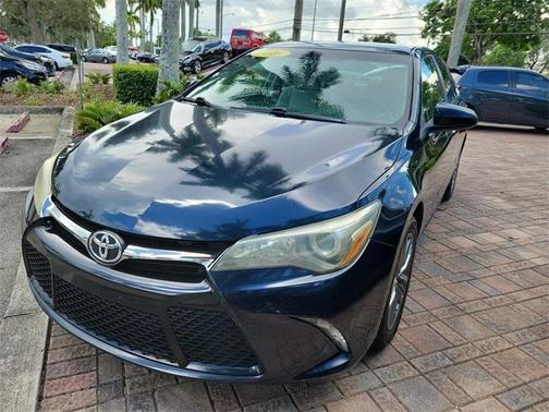 2016 Toyota Camry SE