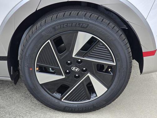Atlas White 2026 Hyundai IONIQ 5 Limited