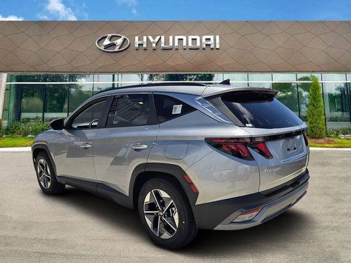 Shimmering Silver 2026 Hyundai TUCSON SEL