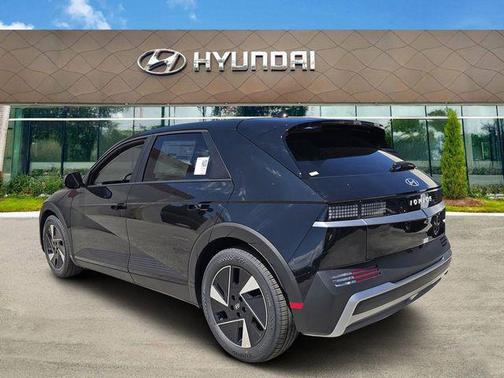 Abyss Black 2026 Hyundai IONIQ 5 SE