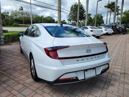 2023 Hyundai SONATA SE