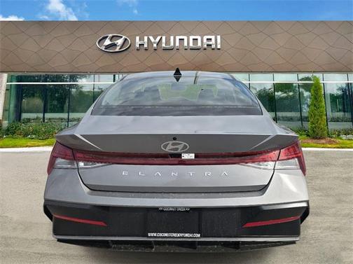 2025 Hyundai ELANTRA SEL