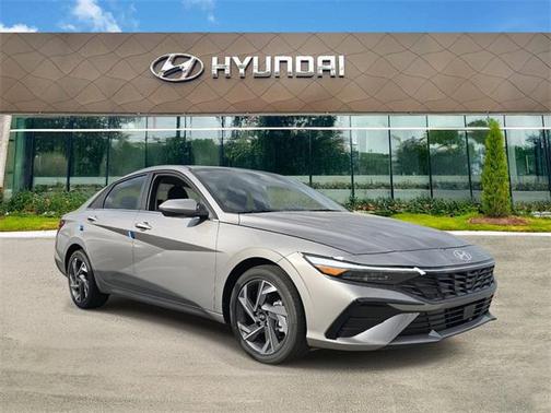 2025 Hyundai ELANTRA SEL