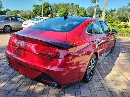 2021 Hyundai SONATA Limited